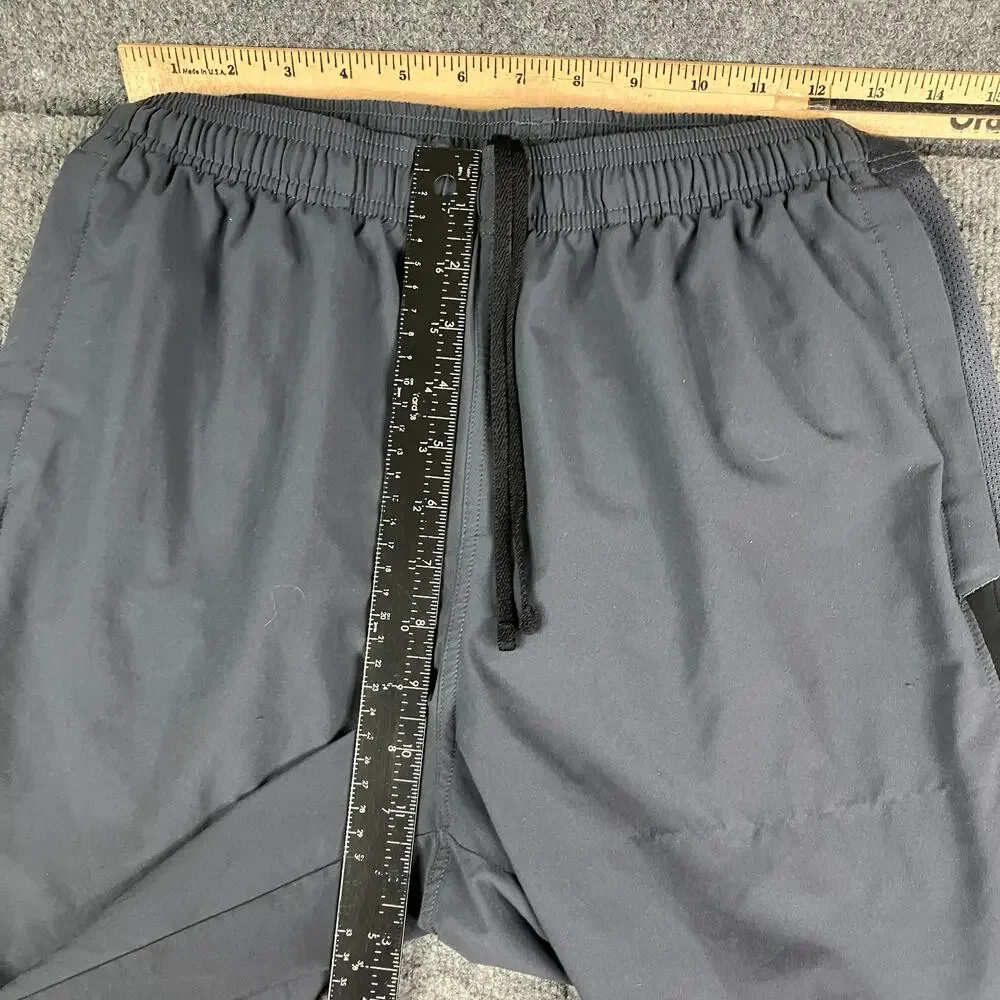 Under Armour Shorts Mens Size M Gray HeatGear Athletic‎ Drawstring Lightweight